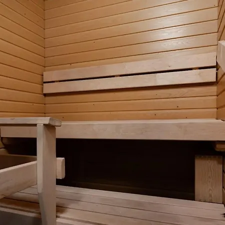 Flat, Private Sauna By Lapland Host